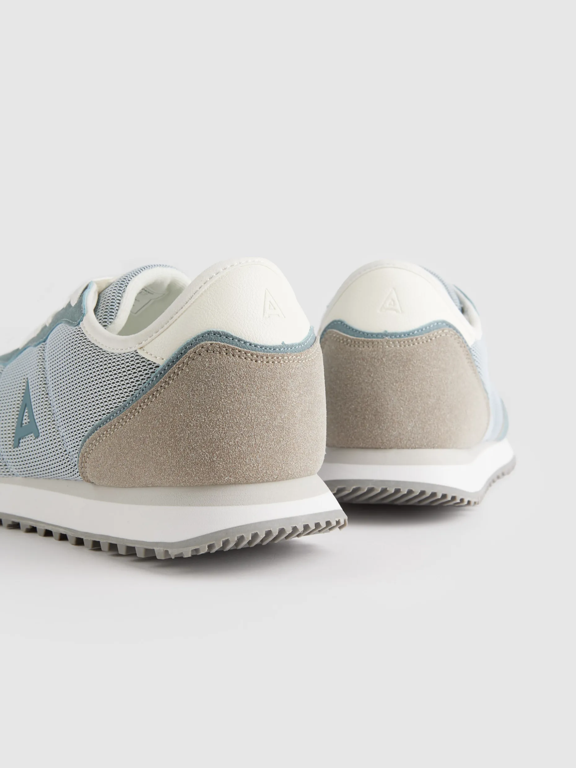BUDI Sneakers Design Esclusivo di Alvaro Moreno • Ultimi Pezzi a Prezzi Scontati!