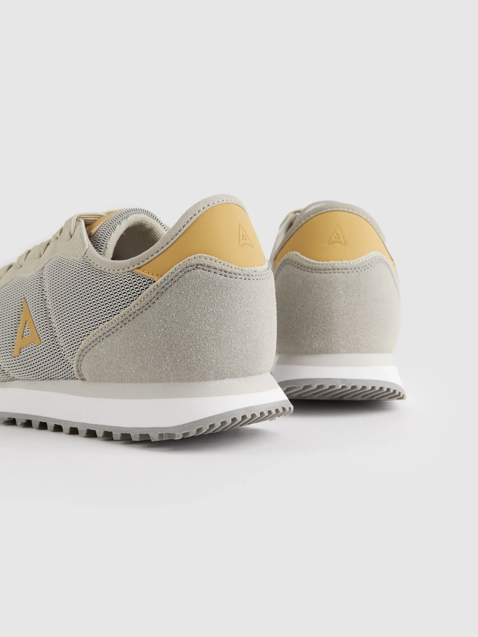 Scarpe Sportive Alvaro Moreno | Modello Budi Limited Edition | Nuova Collezione Stile Urbano

（：，，，，