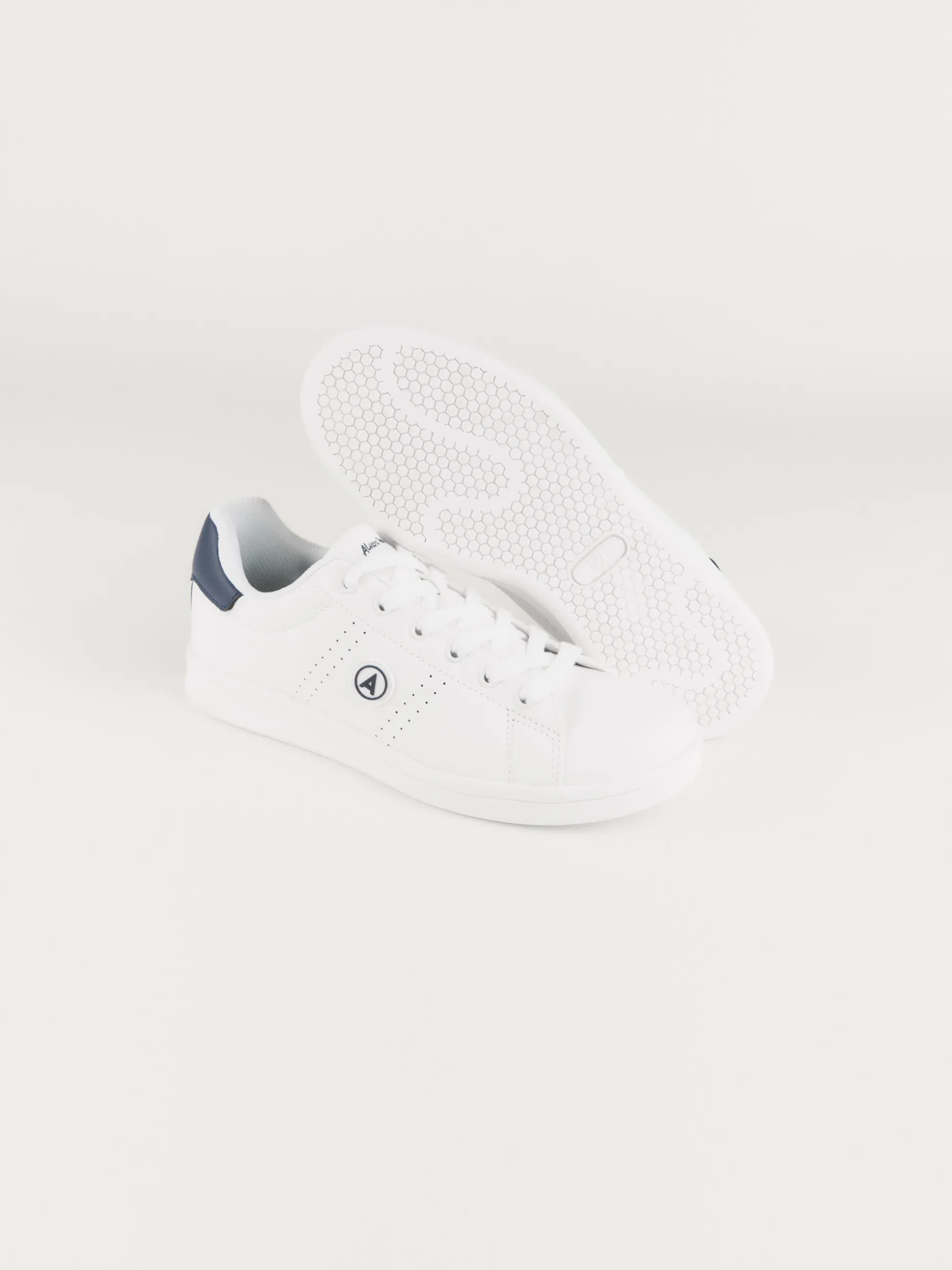 Scarpe Sportive Bambini Stile Classico | Modello Confortevole con Sconto Imperdibile - Alvaro Moreno
