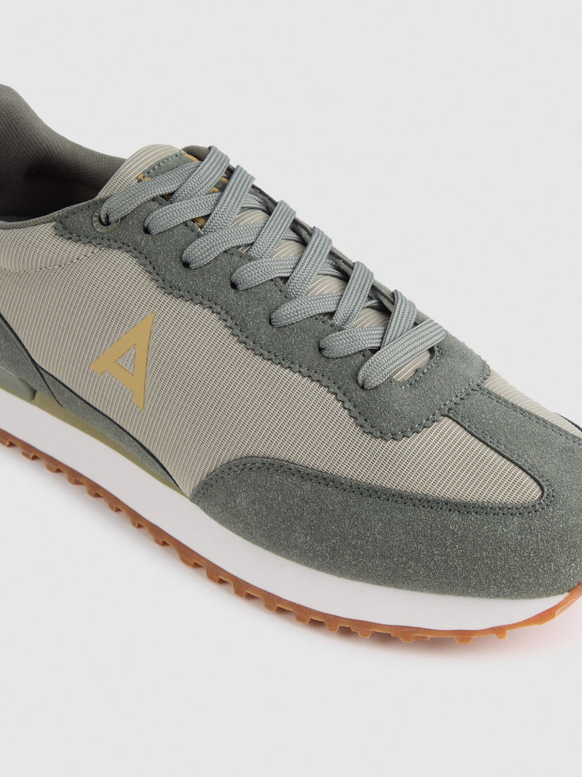 Scarpe Sportive Alvaro Moreno - Cross Training Comode con Sconti Speciali in Outlet