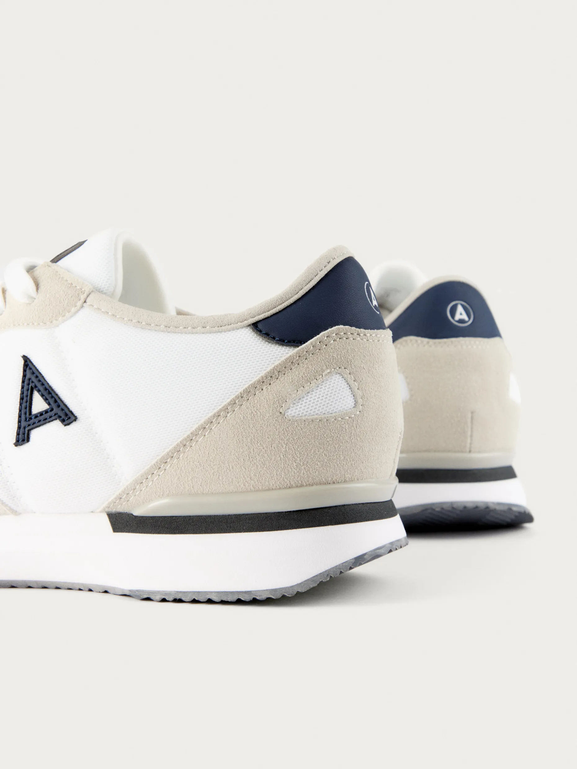 Scarpe Sportive Dressel - Design Contemporaneo di Alvaro Moreno | Calzature Casual Premium per Stile Quotidiano