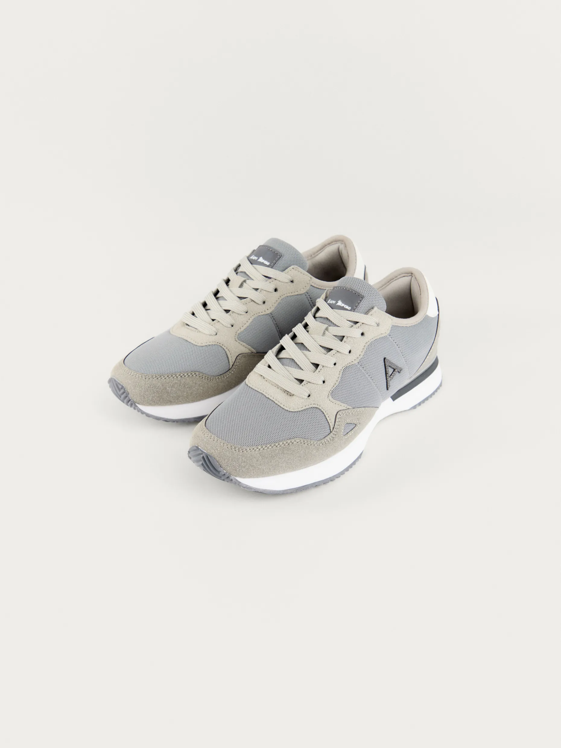 Scarpe Sportive Dressel per Bambini – Stile e Comfort da Alvaro Moreno Shop