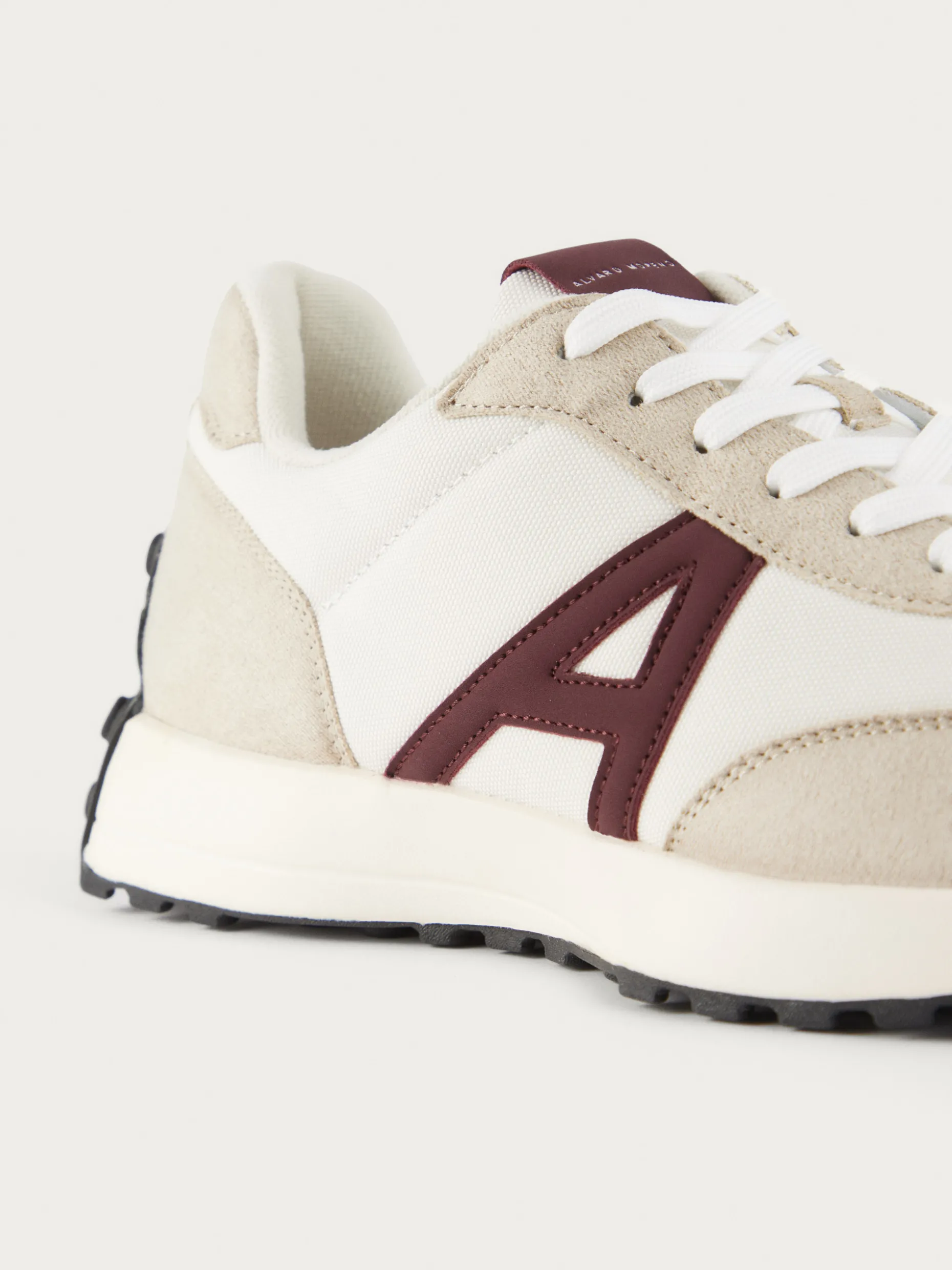 Scarpe Sportive Gelman di Alvaro Moreno - Edizione Limitata con Sconti Lampo e Consegna Rapida!