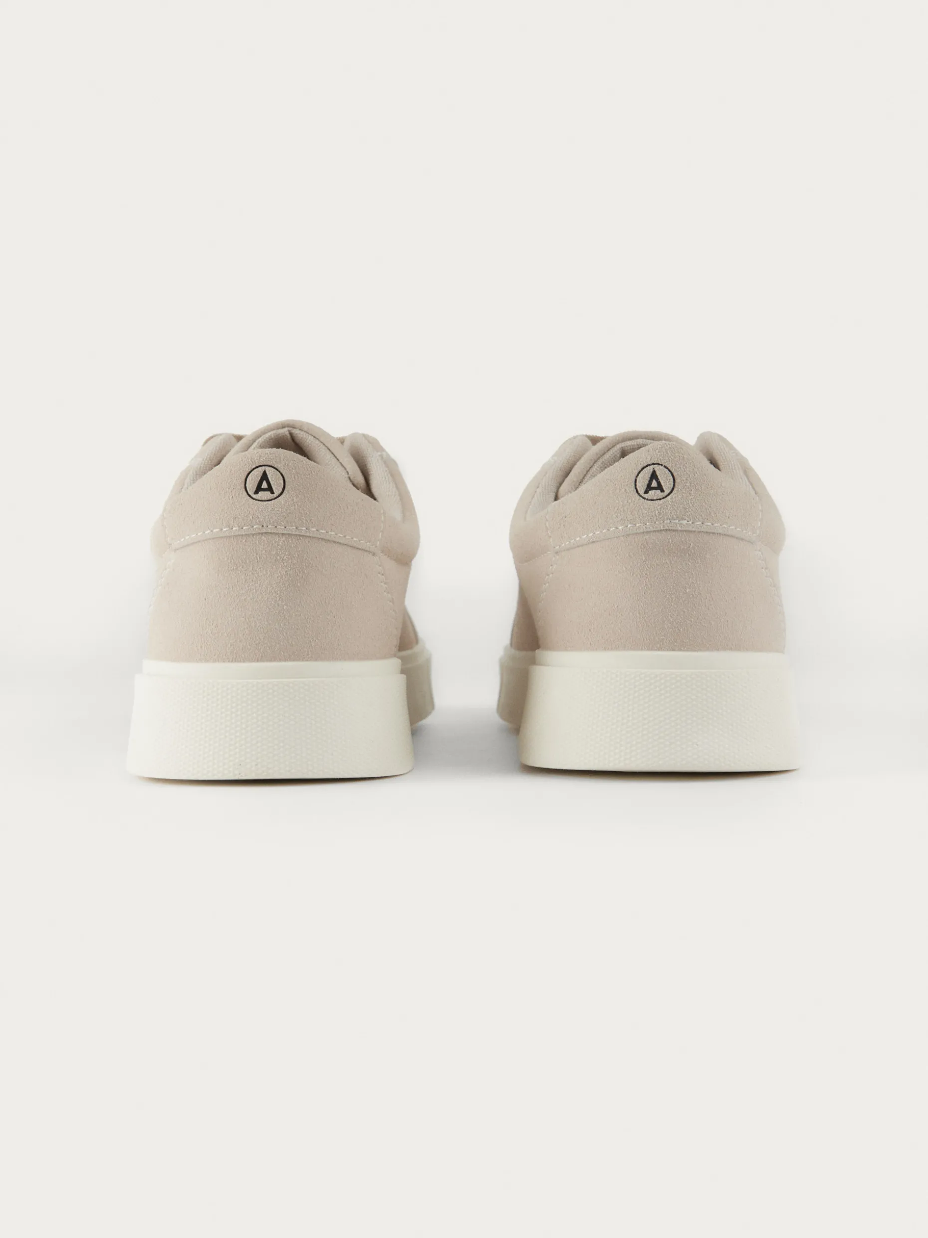 Scarpe Sportive Gould con Design Esclusivo di Alvaro Moreno - Moda Contemporanea e Stile Unico
