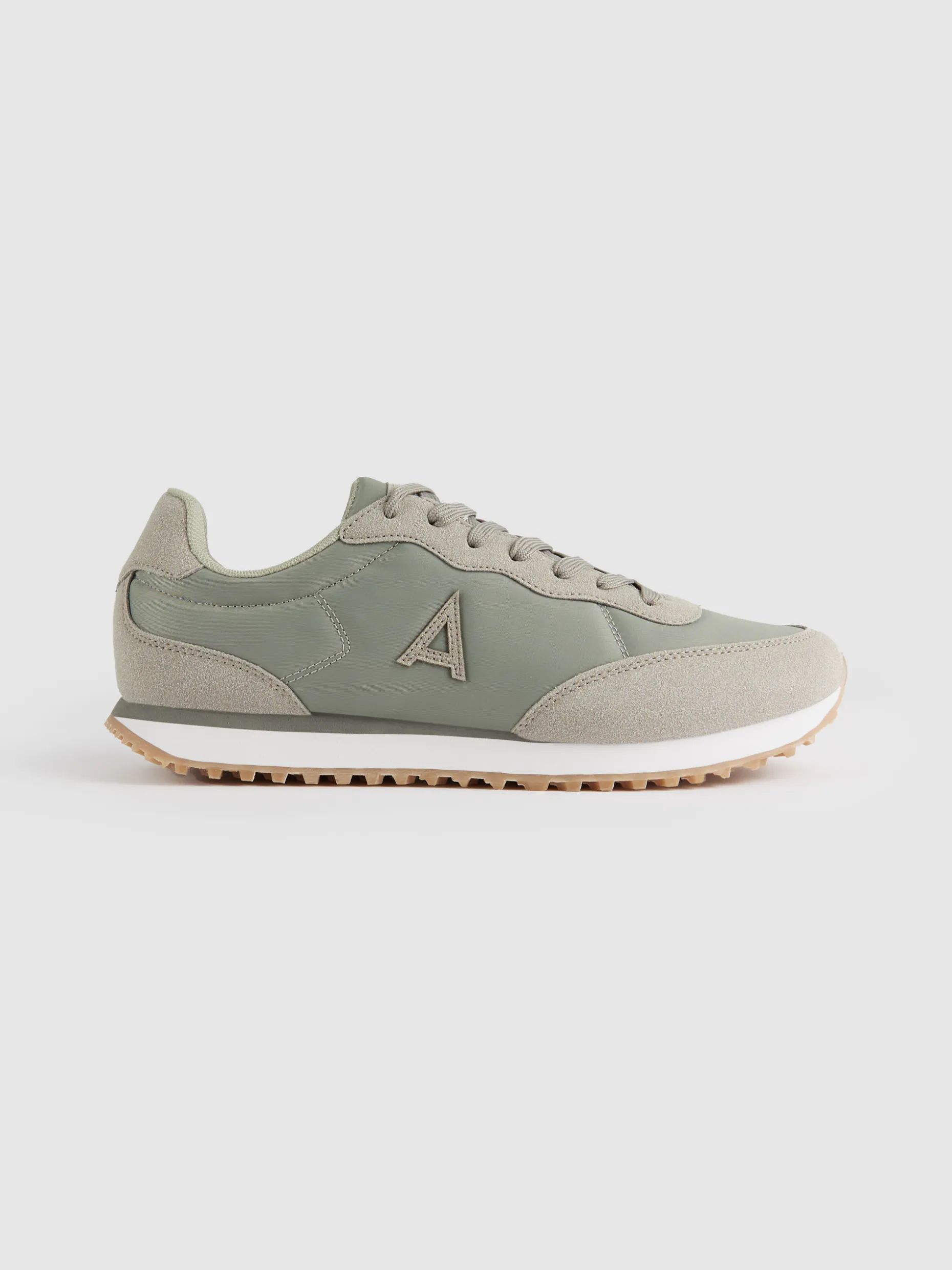 Scarpe Sportive Alvaro Moreno - Modello Ory con Sconto Imperdibile  
Design Leggero e Comfort Moderno per Stile Urbano  
Offerta Limitata su Sneakers Unisex di Alta Qualità