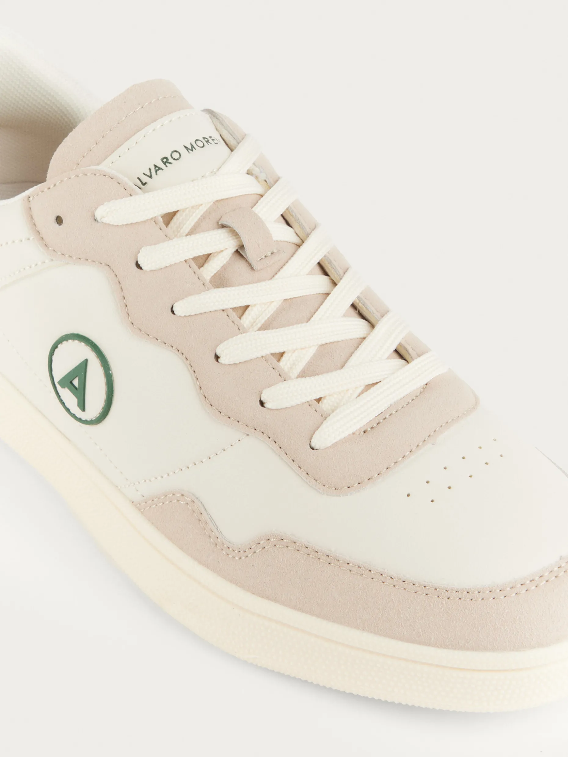 Scarpe Sportive Scott Unisex - Design Moderno | Collezione Esclusiva di Alvaro Moreno