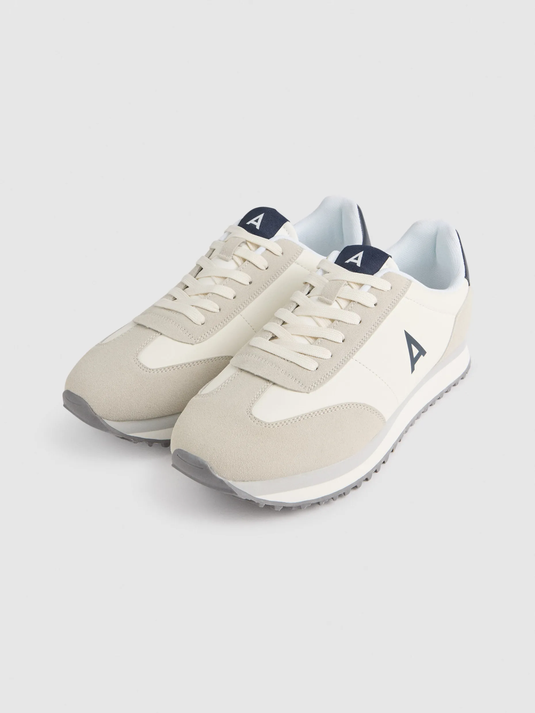 Scarpe Sportive Alvaro Moreno SLAM: Design Moderno e Prezzo Super Accessibile