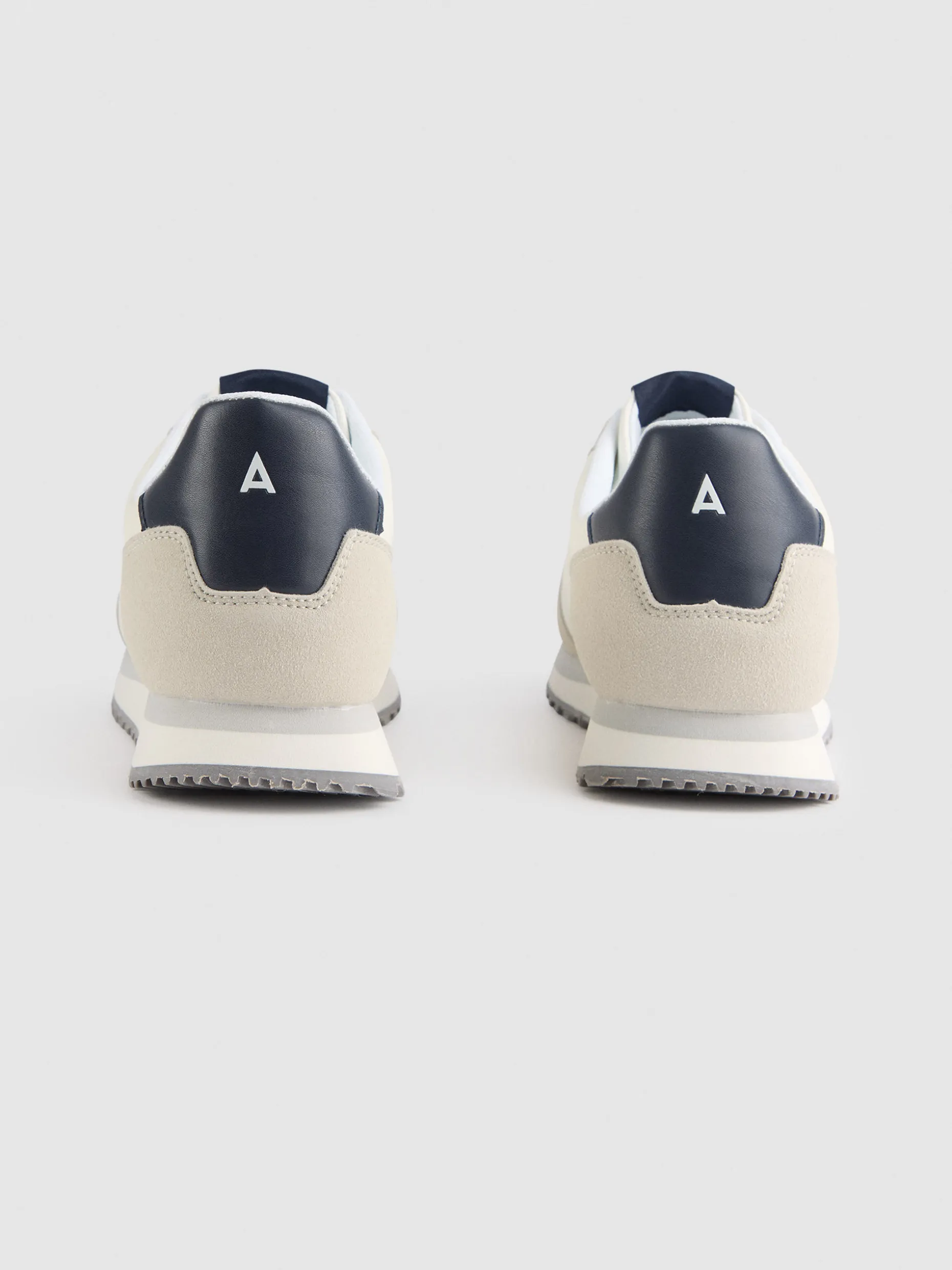 Scarpe Sportive Alvaro Moreno SLAM: Design Moderno e Prezzo Super Accessibile