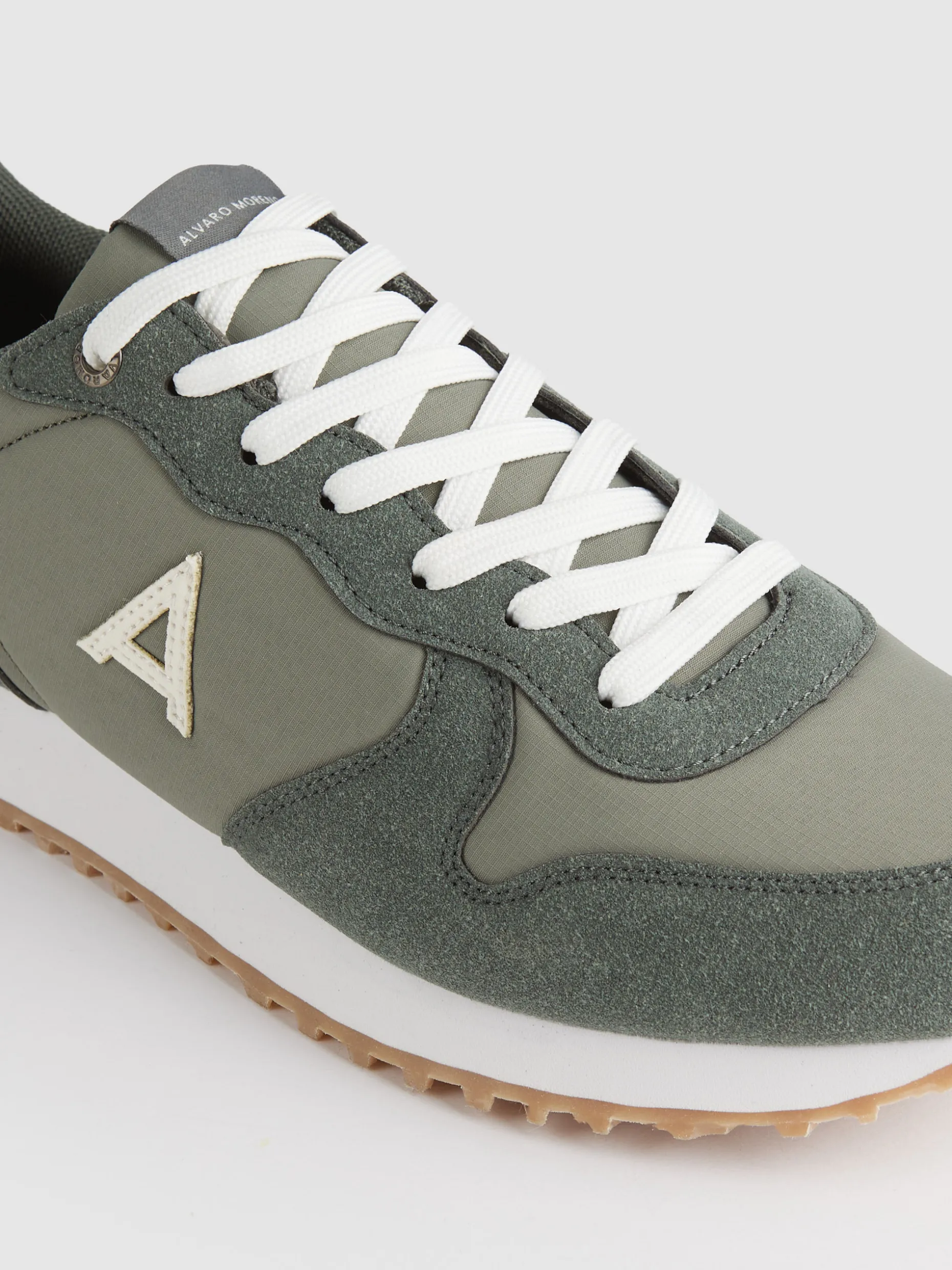 Scarpe Sportive Vibes | Outlet Alvaro Moreno - Stile Unico & Design Moderno