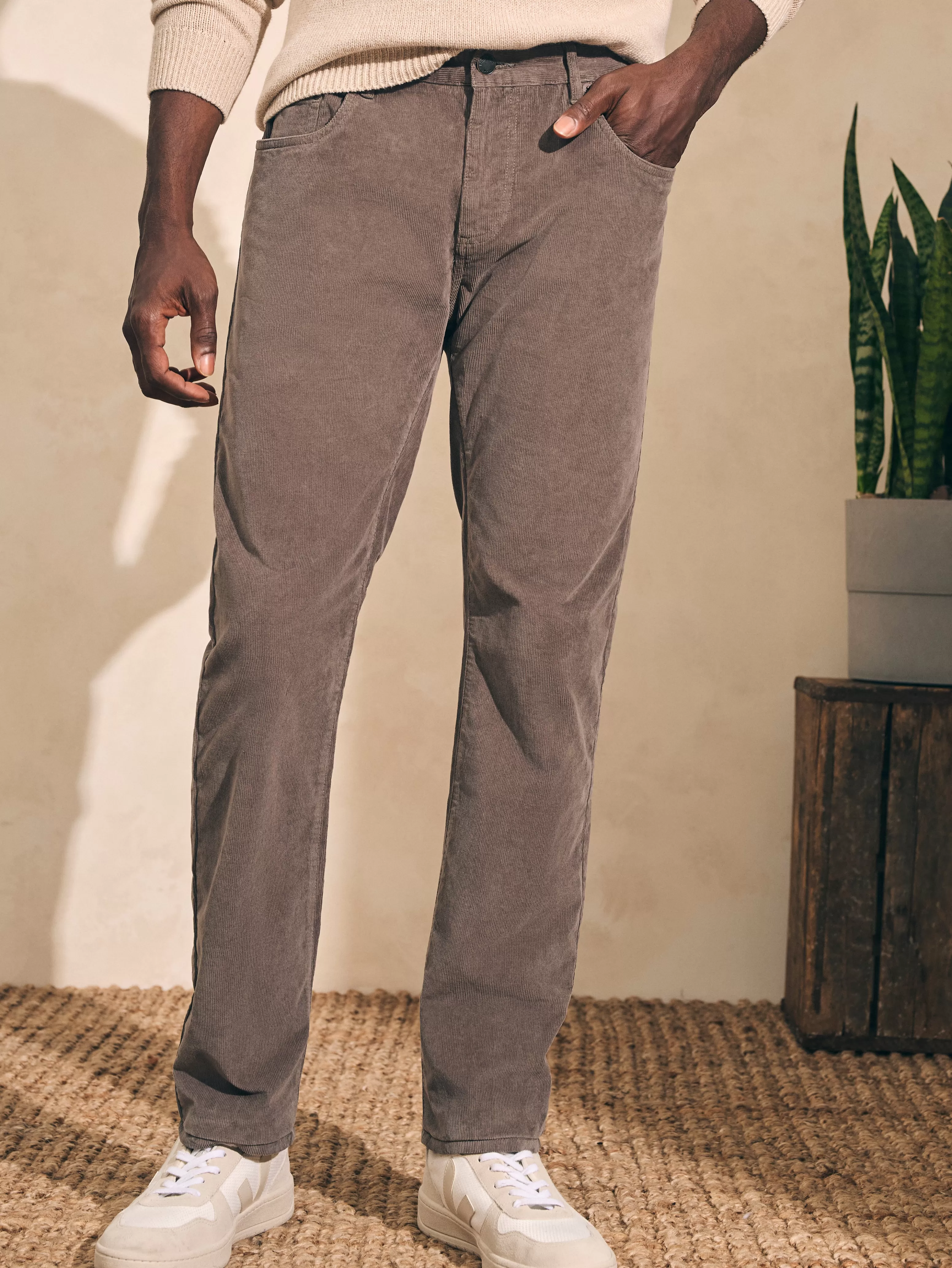 Pantaloni Uomo in Velluto a Coste Elasticizzato - Modello 5 Tasche con Cavallo 81cm | Design Confortevole e Taglio Classico - Faherty Abbigliamento Premium