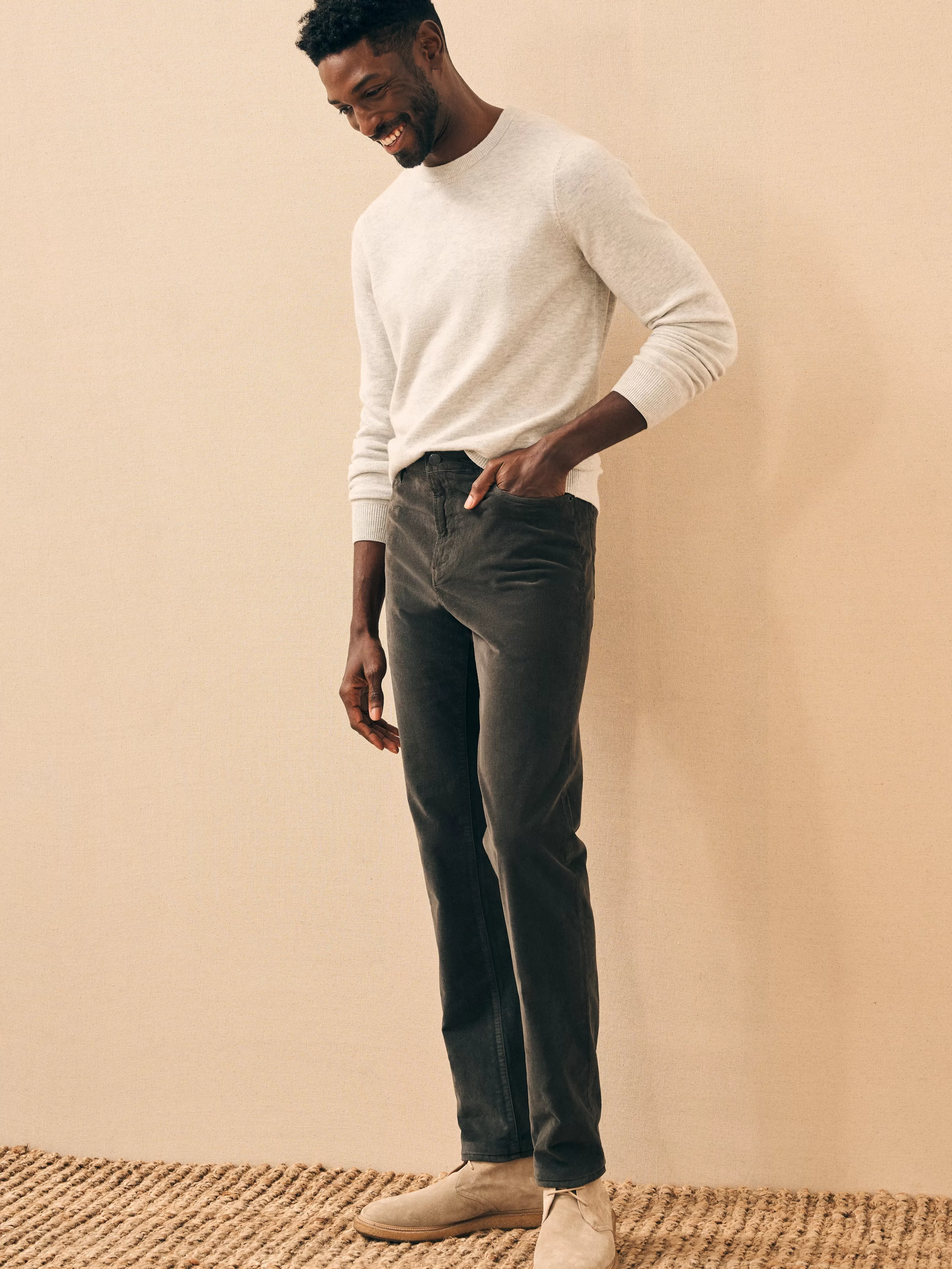 Pantaloni Confortevoli in Velluto Elasticizzato con 5 Tasche - Lunghezza Interna 34 Pollici | Faherty - Eccellenza nel Comfort per Tutto il Giorno

(Disponibile la versione lunga per massima vestibilità)