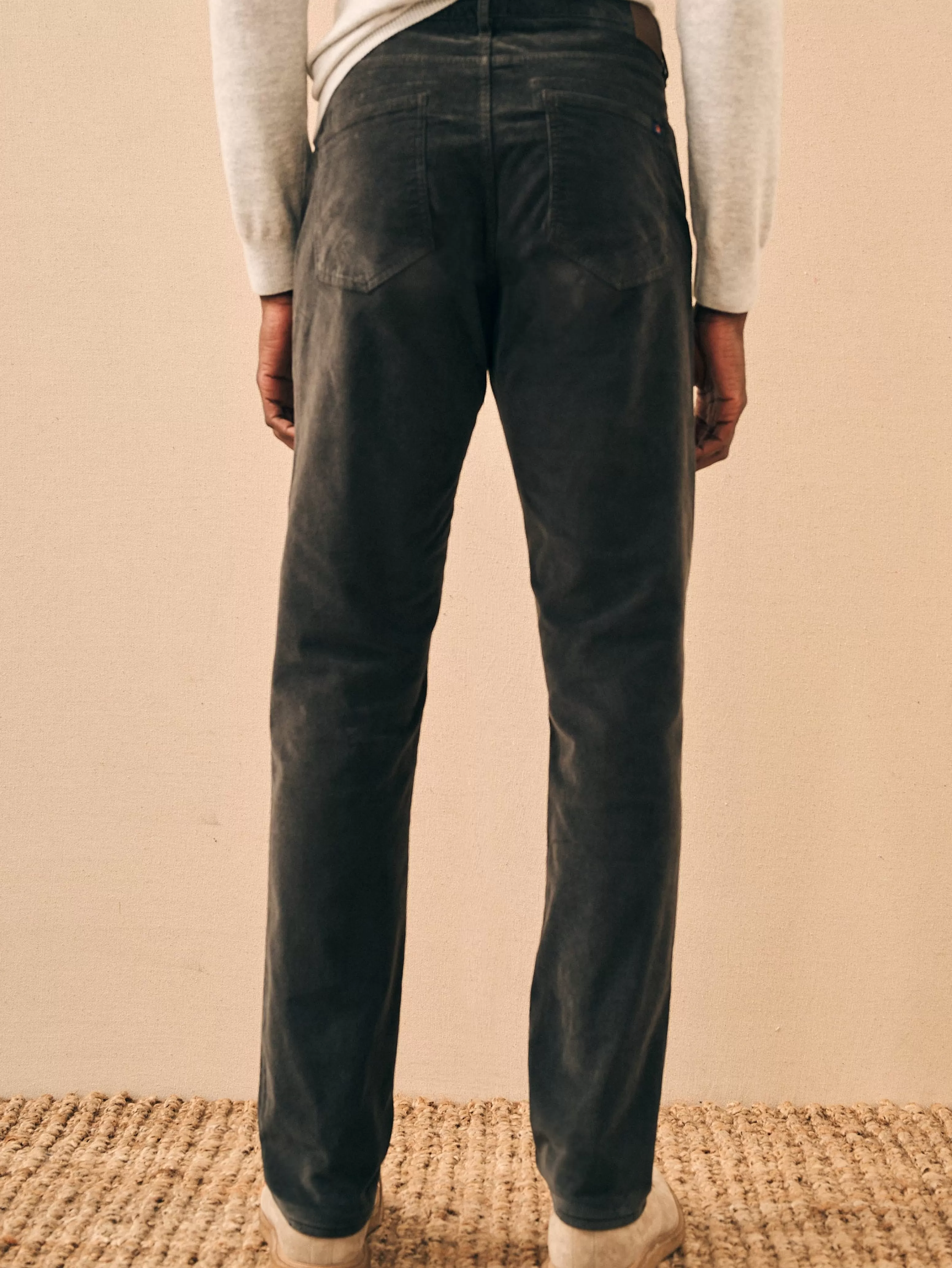Pantaloni Confortevoli in Velluto Elasticizzato con 5 Tasche - Lunghezza Interna 34 Pollici | Faherty - Eccellenza nel Comfort per Tutto il Giorno

(Disponibile la versione lunga per massima vestibilità)