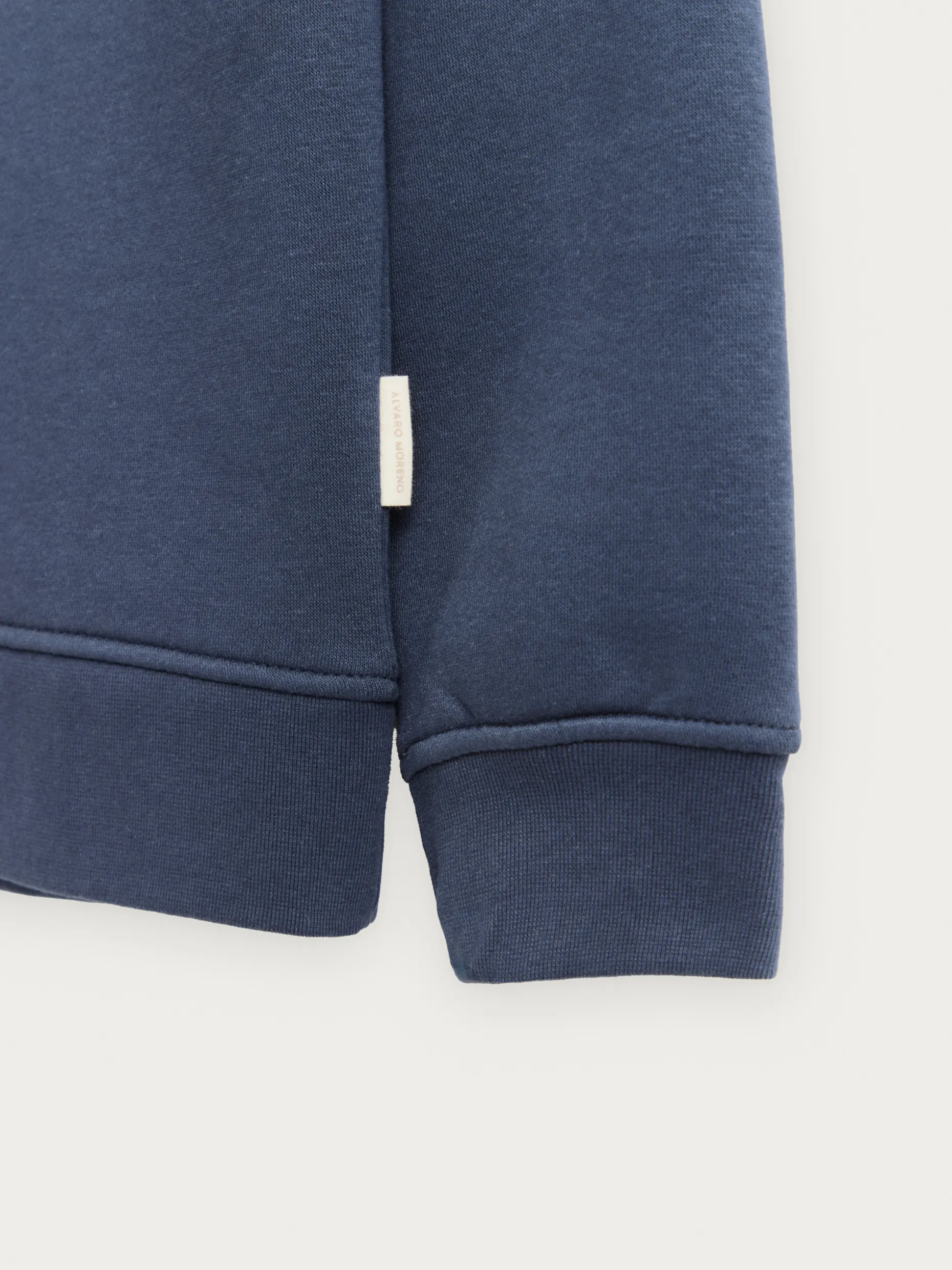 Felpa Unisex Alvaro Moreno | Stile California Casual con Cappuccio - Design Autunno-Inverno