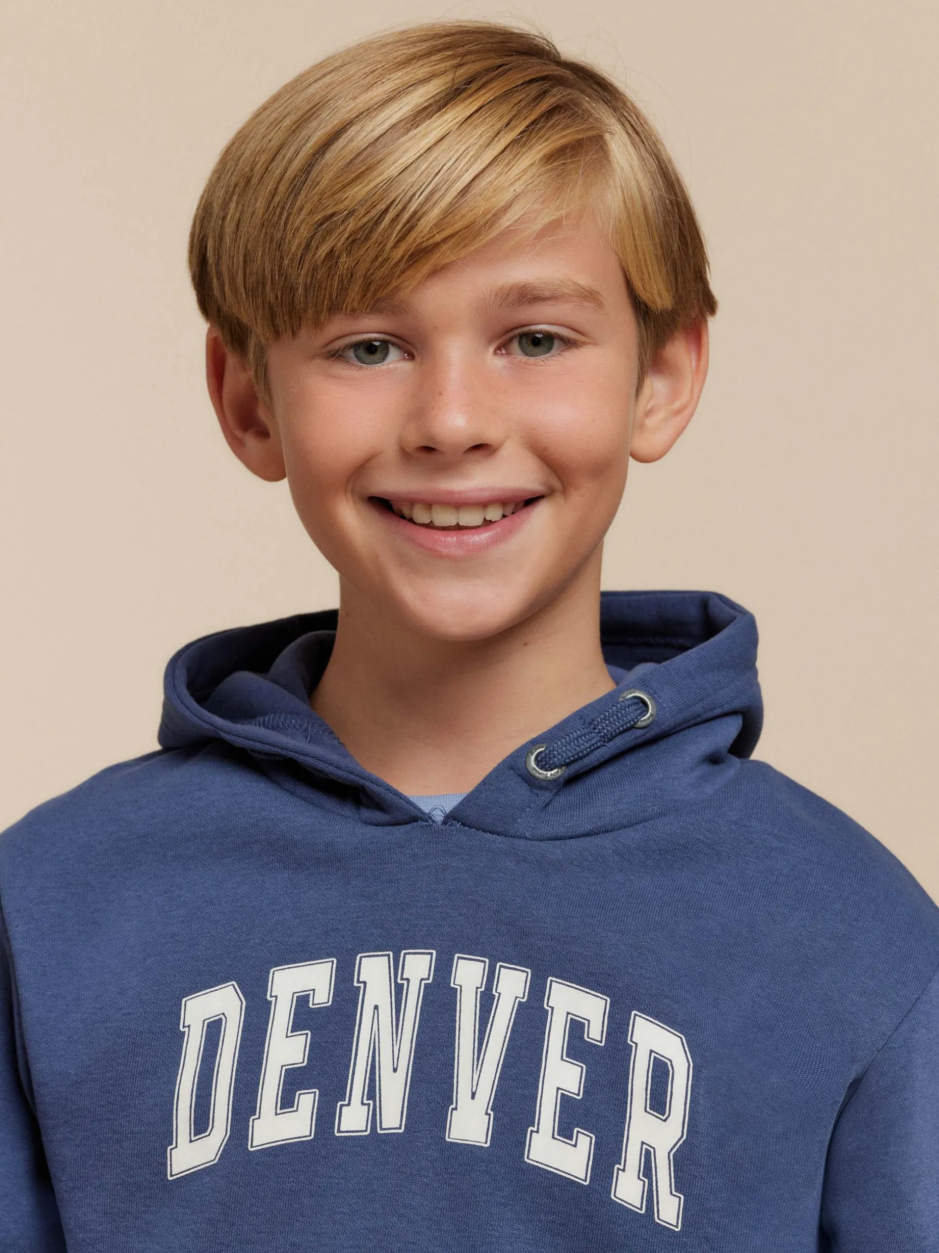 Felpa con Cappuccio Denver Junior - Collezione Alvaro Moreno in Super Promo | Comoda e Stilosa per Bambini | Sconti Imperdibili!