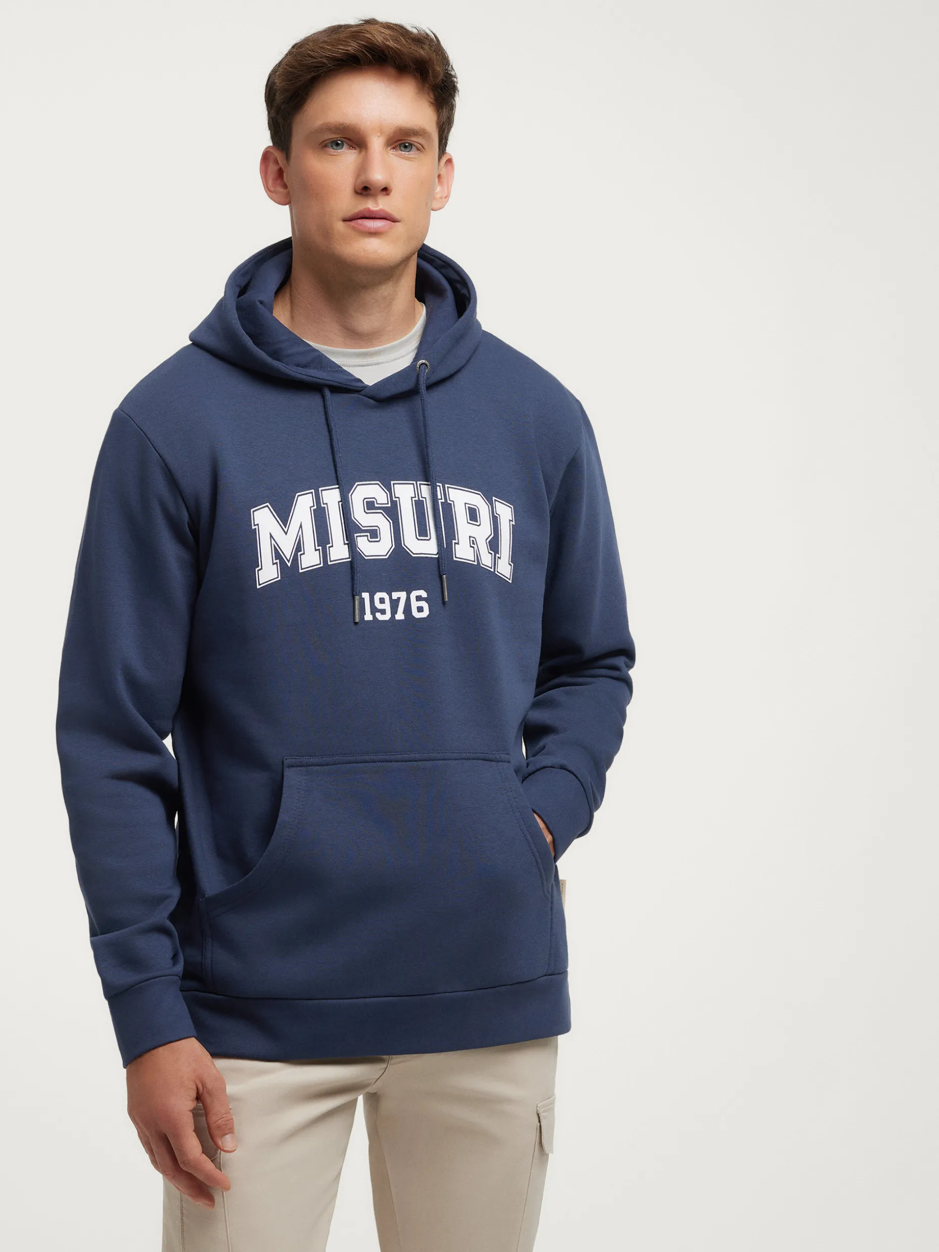 Felpa Con Cappuccio MISURI - Design Minimalista in Puro Cotone | Abbigliamento Casual Premium | Cappuccio Con Ricamo Detto | Collezione Autunno/Inverno | Negozio Ufficiale Alvaro Moreno