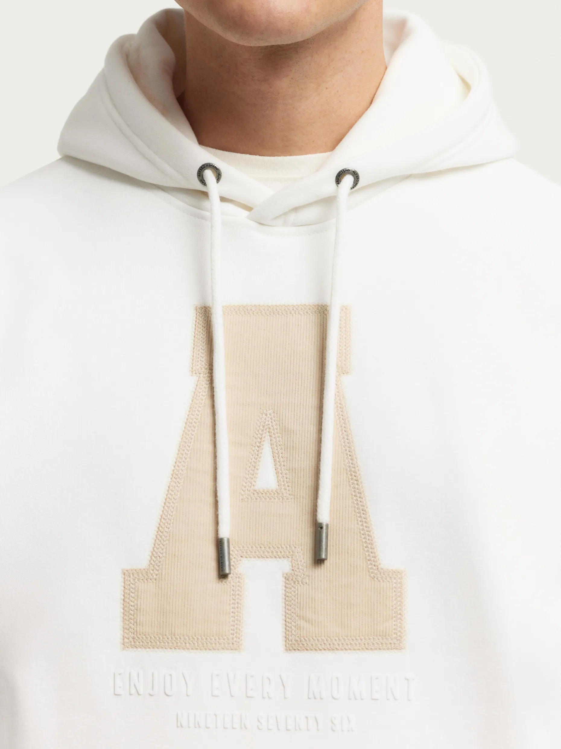 Felpa con Cappuccio Momento Urbano | Design Esclusivo di Álvaro Moreno | Ultima Collezione Autunno 2023