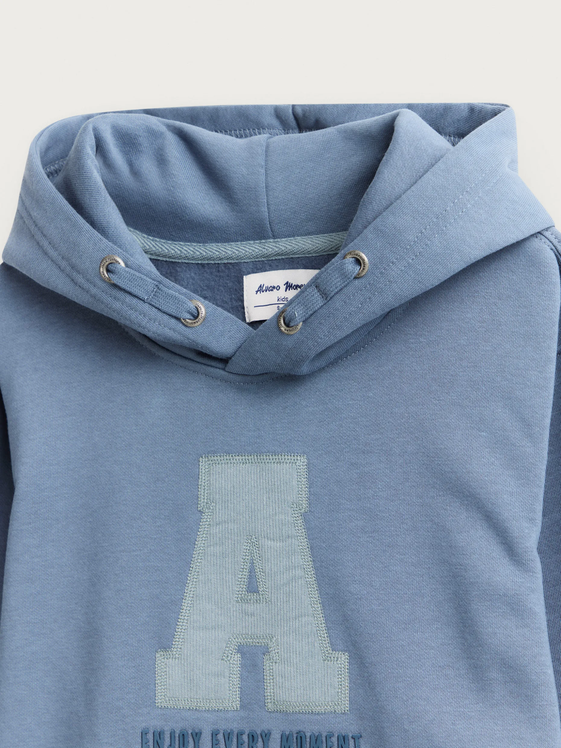 Felpa con Cappuccio per Bambini - Stile Casual, Collezione Moment | Abbigliamento Comodo di Alvaro Moreno