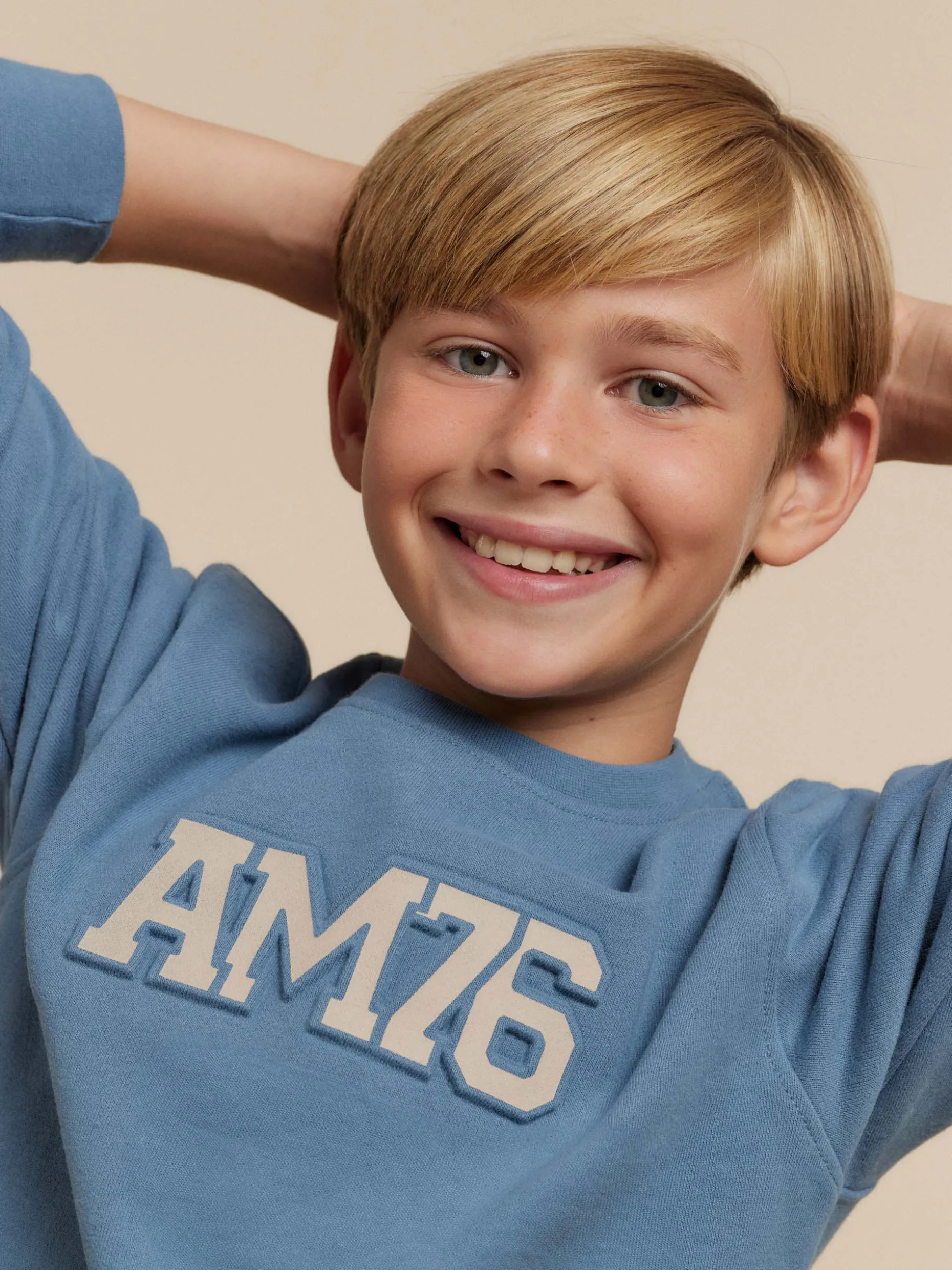 Felpa Ufficiale Bambini con Cappuccio - Sconti Alvaro Moreno | Edizione Limitata Outlet

(：，