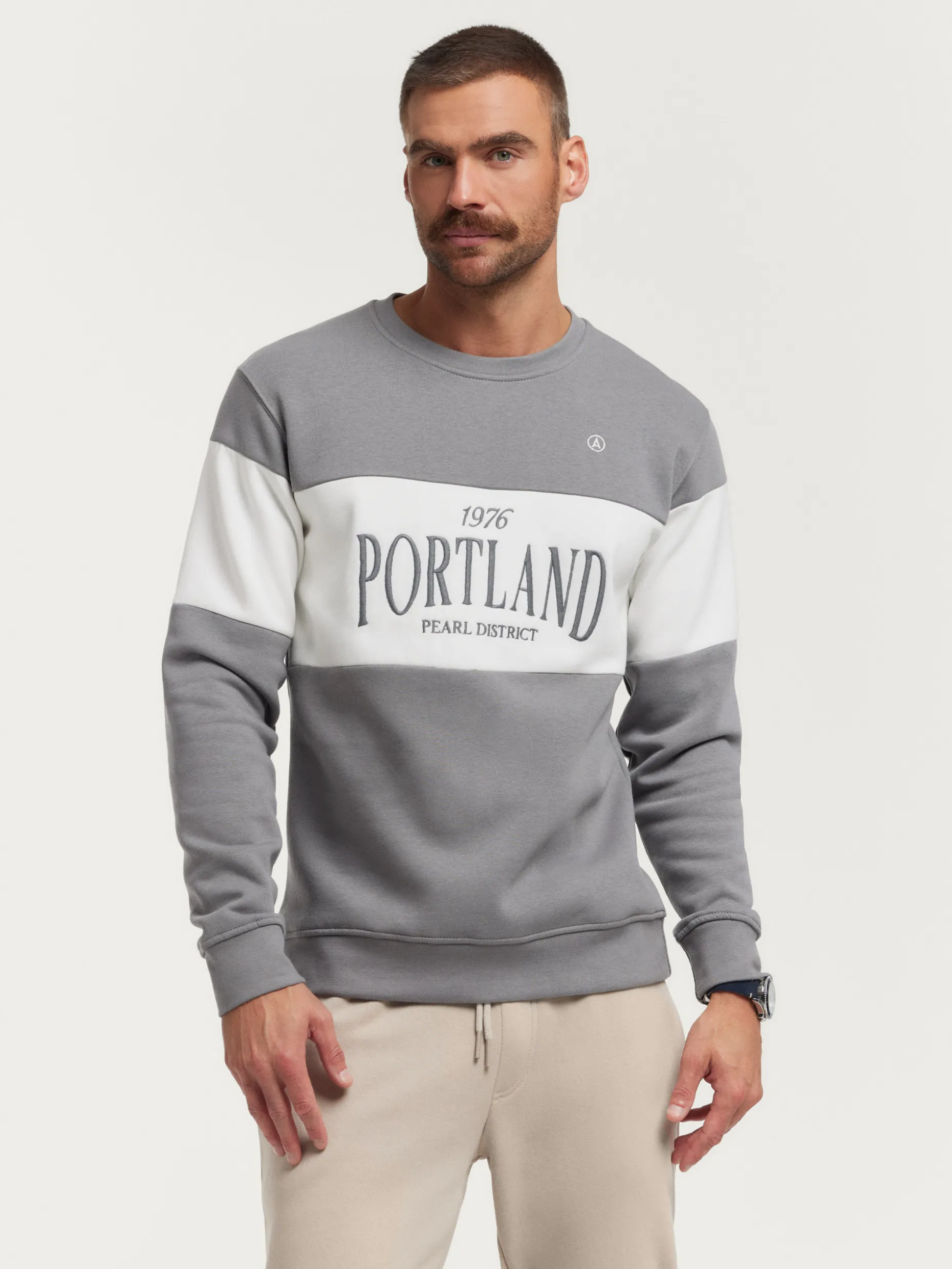 Felpa Con Cappuccio Portland - Design Casual Autunno/Inverno 2024 by Alvaro Moreno