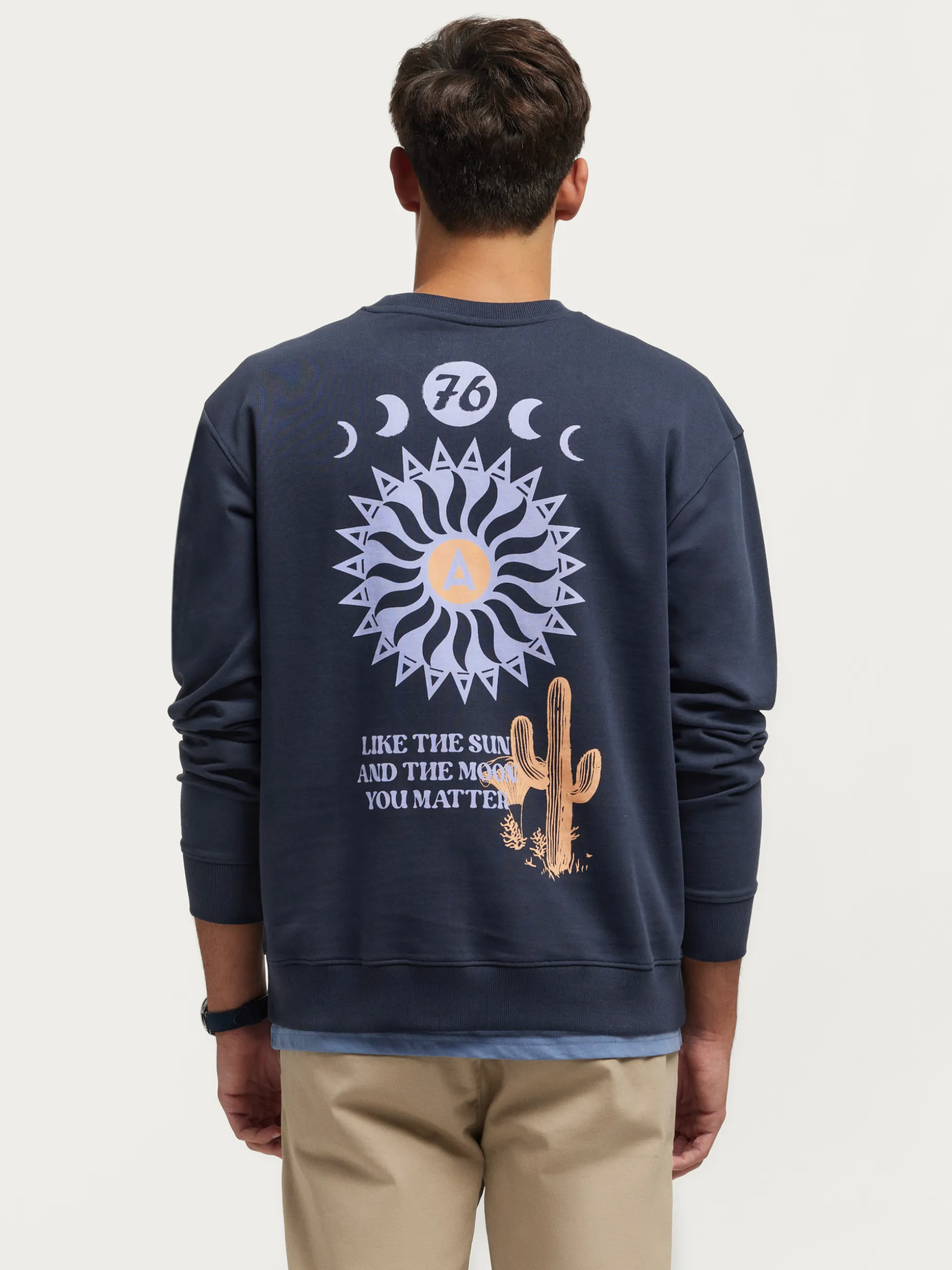 Felpa Oversized SUN | Design Esclusivo di Álvaro Moreno - Stile Moderno per Autunno/Inverno 2023 - Maglione Casual con Cappuccio in Tessuto Ecologico - Conforto Premium per Look Urbani