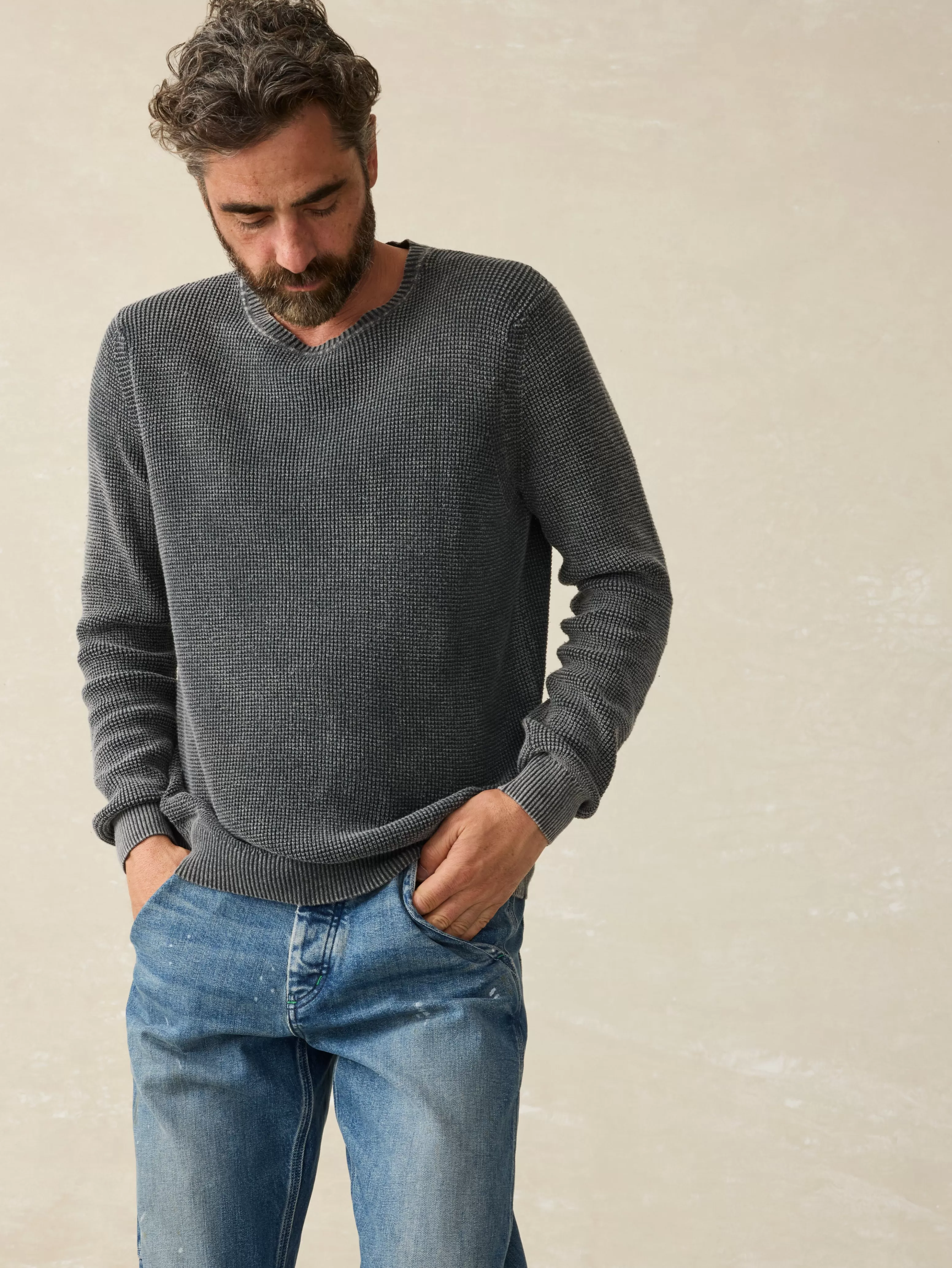 Maglione Crewneck in Cotone Sfumato Naturale - Modello Slim Allungato con Ispirazione Costiera • Confezione Morbida Faherty per Stili Casual-Chic