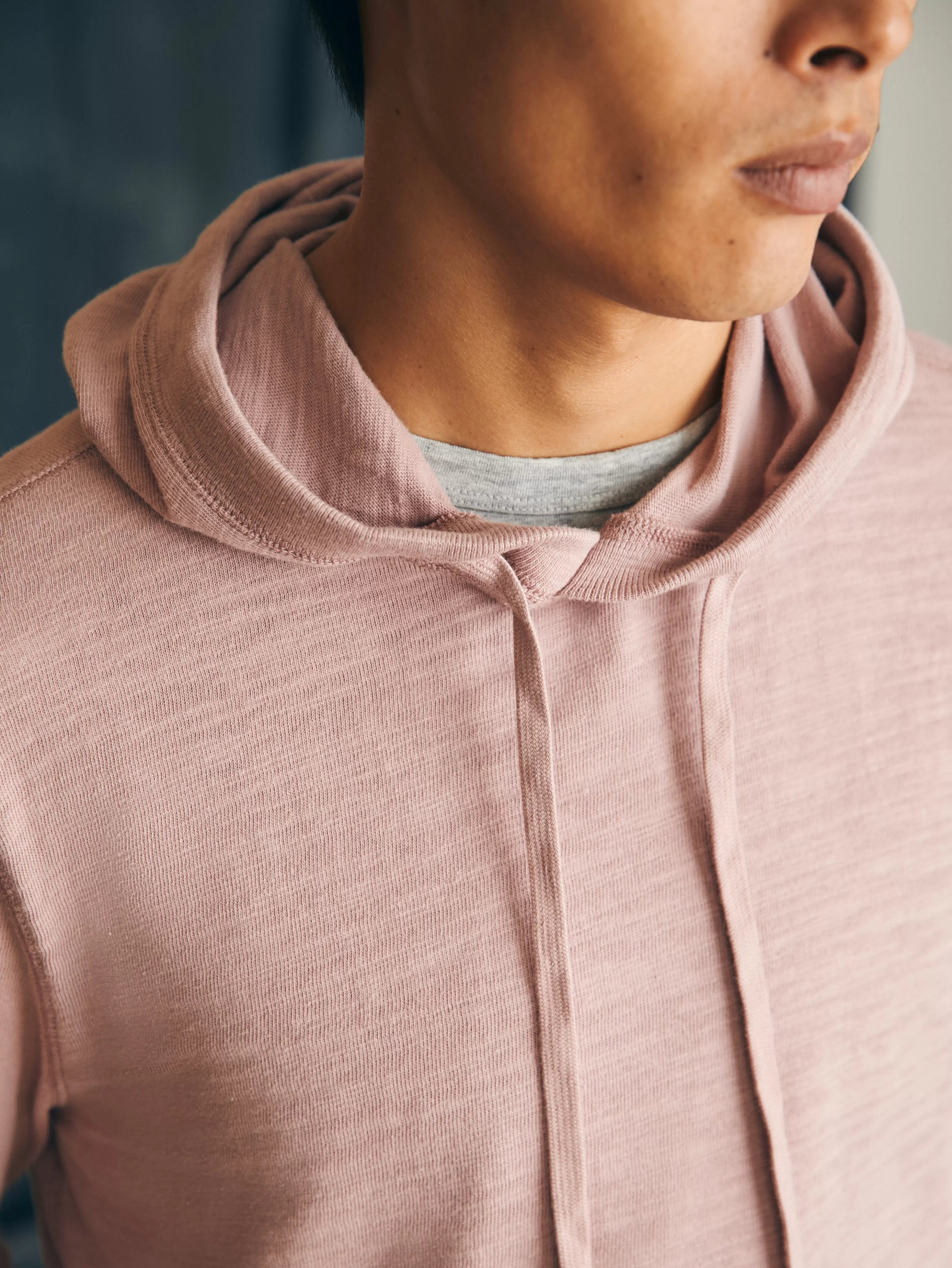 Felpa con Cappuccio Slub Effetto Sbiadito - Stile Costiero Autentico | Faherty Collection