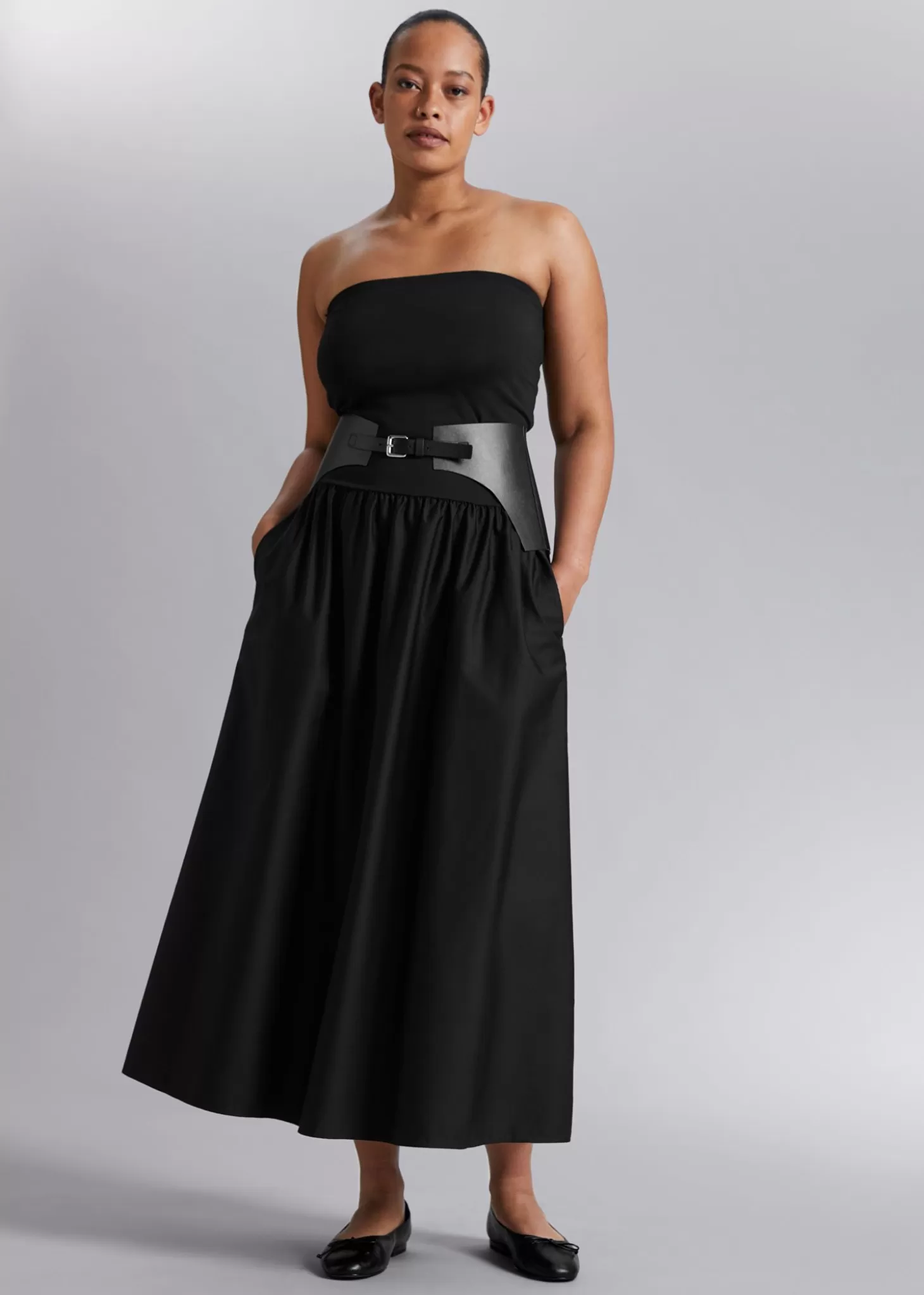 Other Stories - Tubino Midì Nero Elegante, Linee Essenziali per Stilismo Minimalista