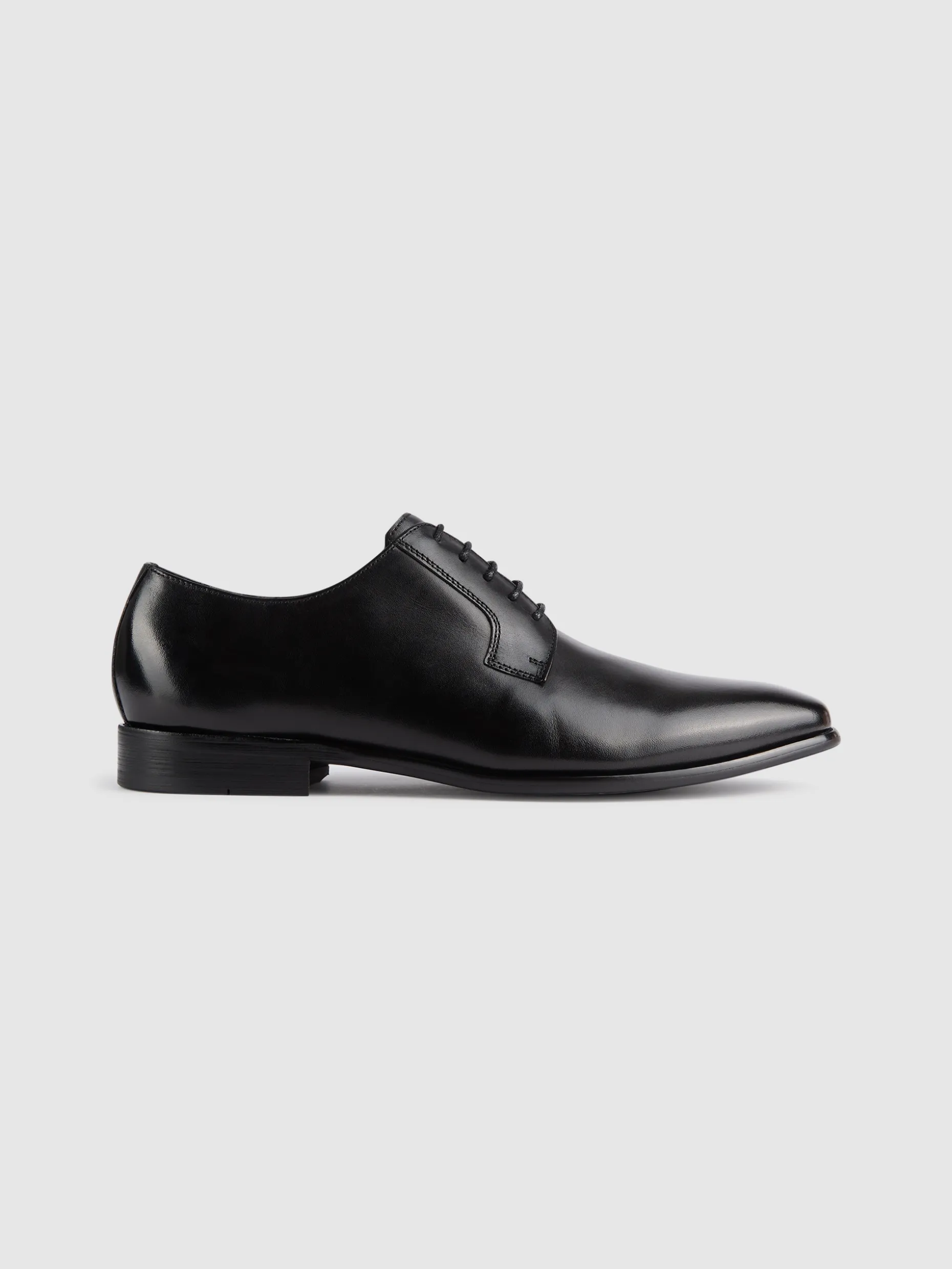 Alvaro Moreno: Saldi Lampo su Eleganti Scarpe Oxford - Edizione Esclusiva!