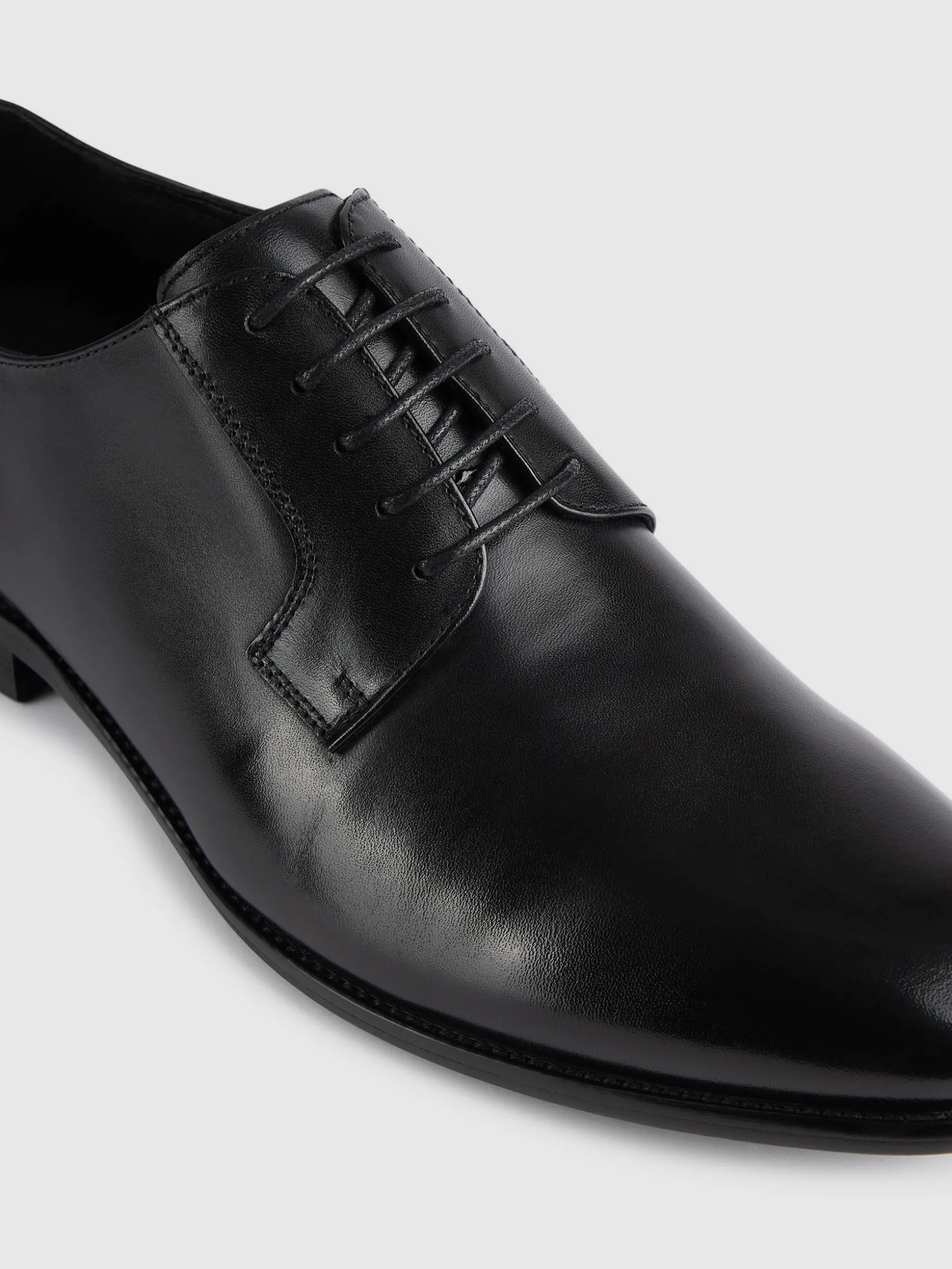 Alvaro Moreno: Saldi Lampo su Eleganti Scarpe Oxford - Edizione Esclusiva!